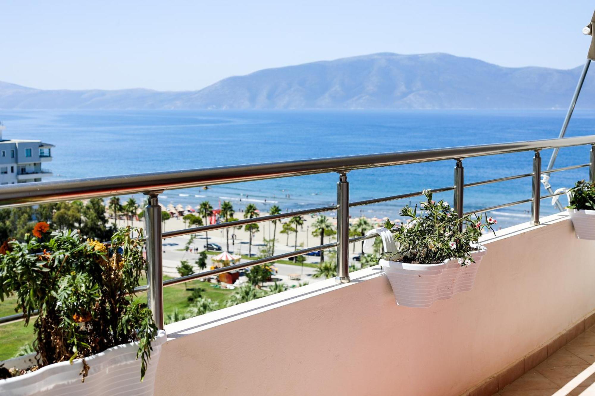 Sea Gem Apartment Vlorë Екстериор снимка